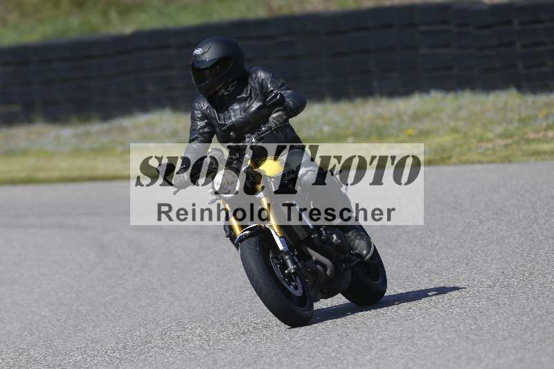 /01 02.04.2026 MAZ ADR/Gruppe gelb Gruppe gruen/unklar